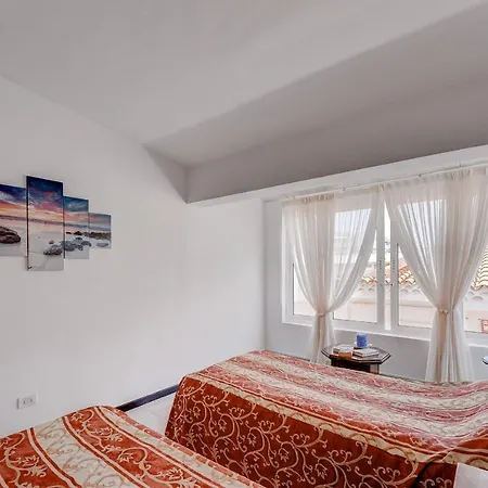 With Garden In Island Village Appartement